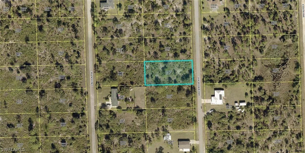 817 Greenwood Ave., Lehigh Acres, FL 33972