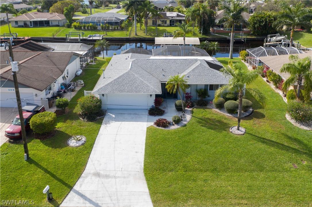 2030 SE 25th Ter., Cape Coral, FL 33904