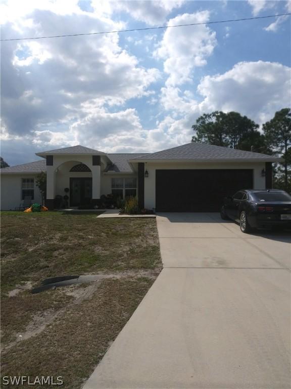 324 Lloyd Ave., Lehigh Acres, FL 33974