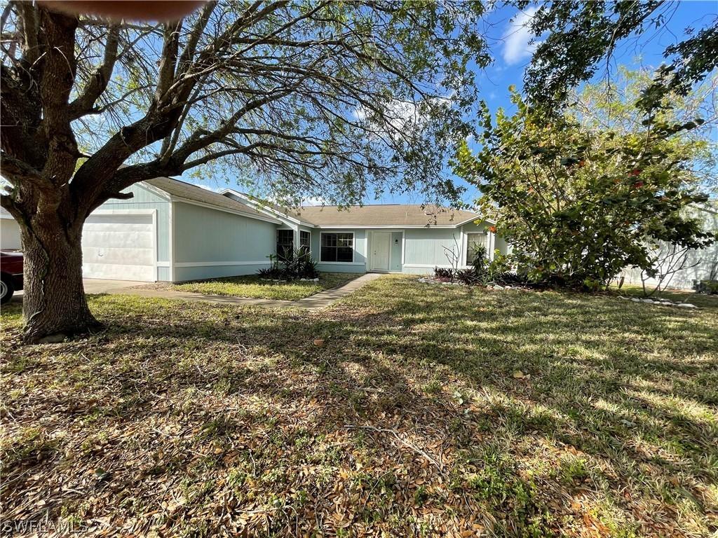 1023 SE 25th Ln., Cape Coral, FL 33904