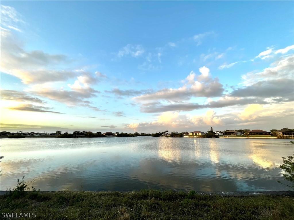 503 NW 24th Ter., Cape Coral, FL 33993