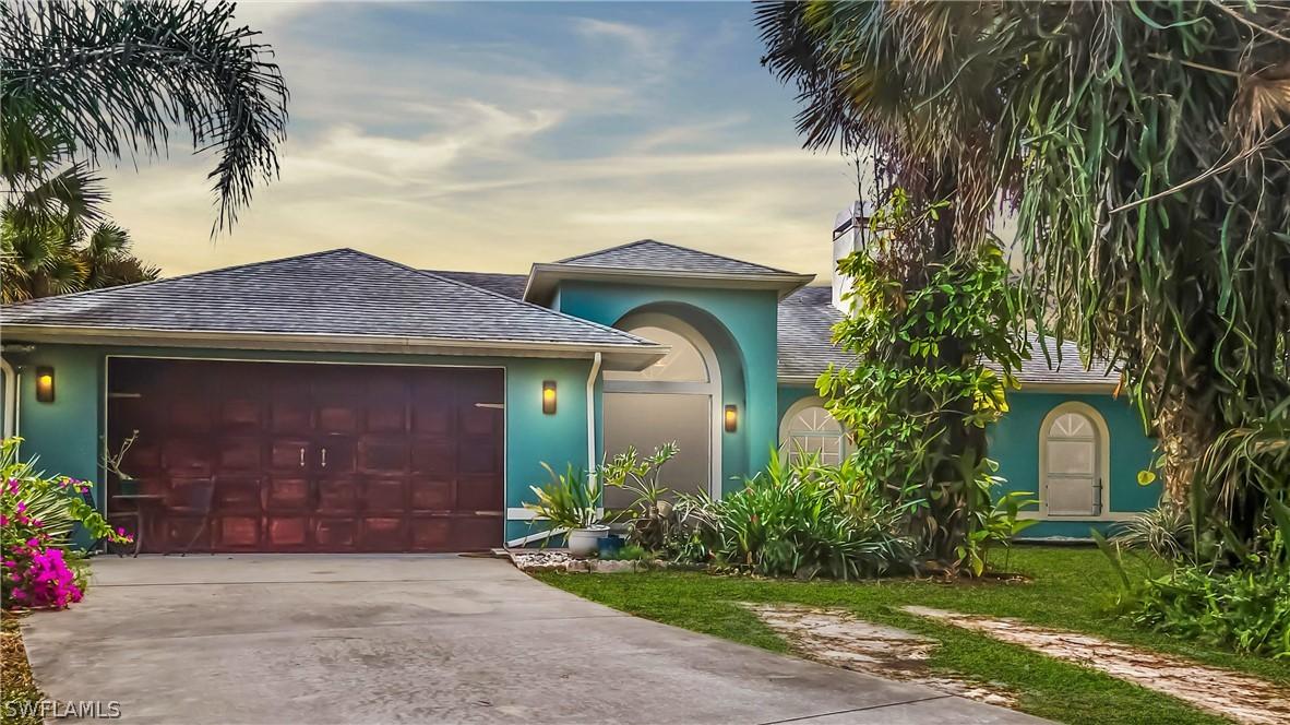 416 Mcarthur Ave., Lehigh Acres, FL 33936