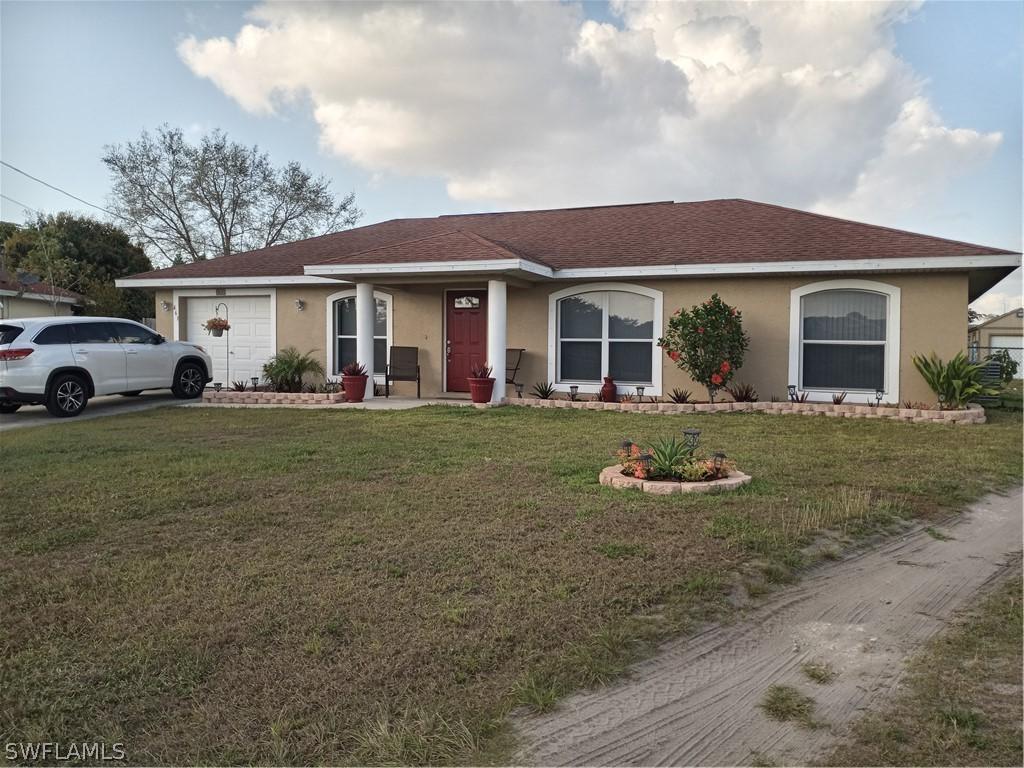 461 Candlewick Cir., Lehigh Acres, FL 33936