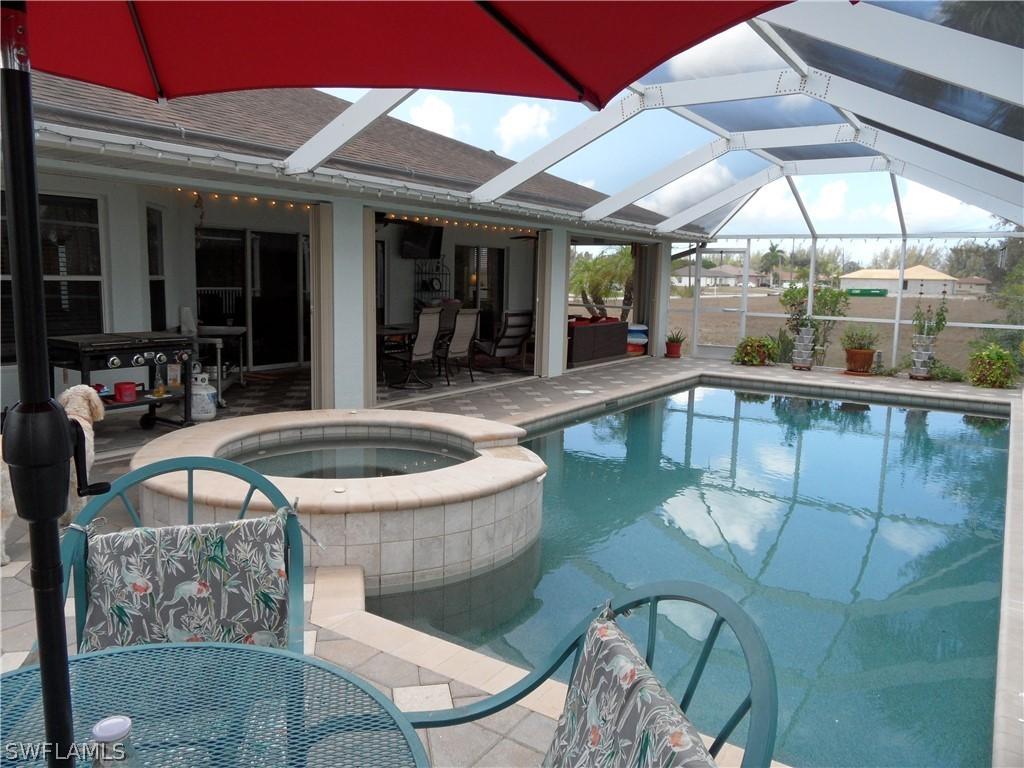 1821 NW 20th Ter., Cape Coral, FL 33993