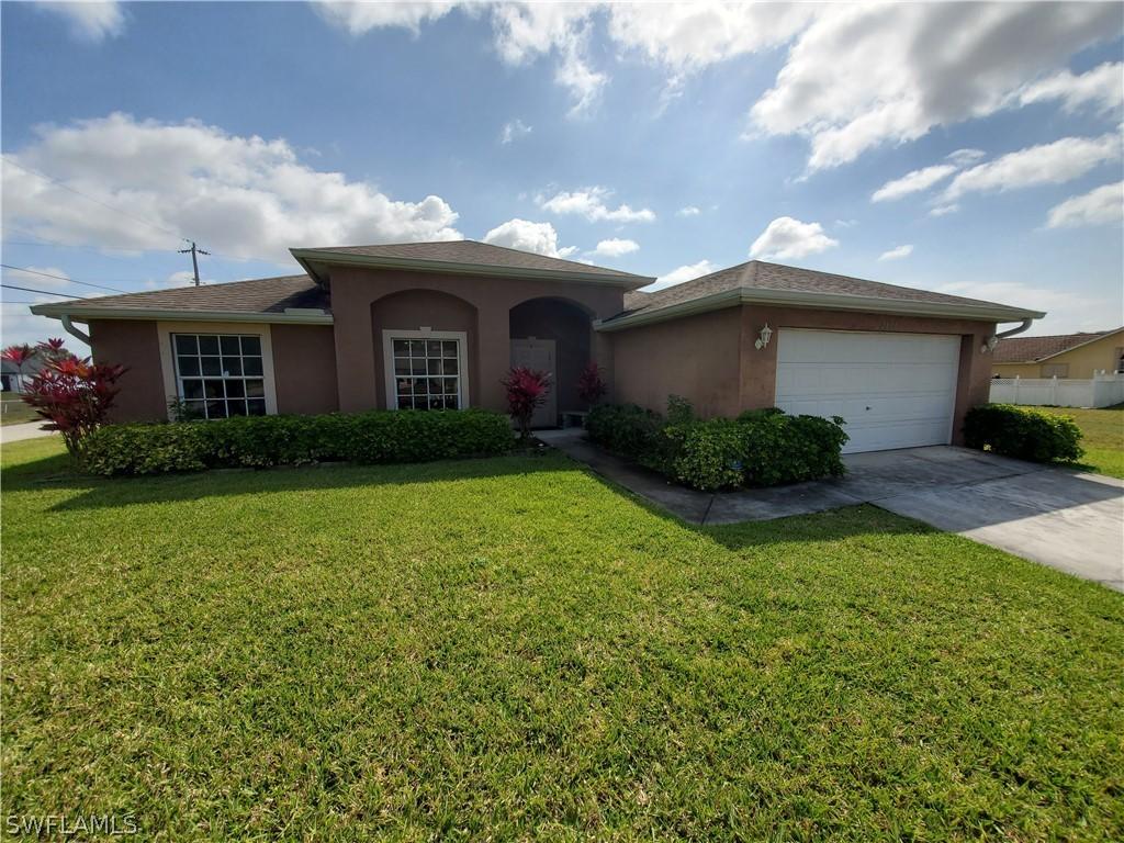 2109 NE 9th Pl., Cape Coral, FL 33909