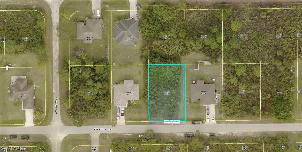 853 Chantilly St., Lehigh Acres, FL 33974