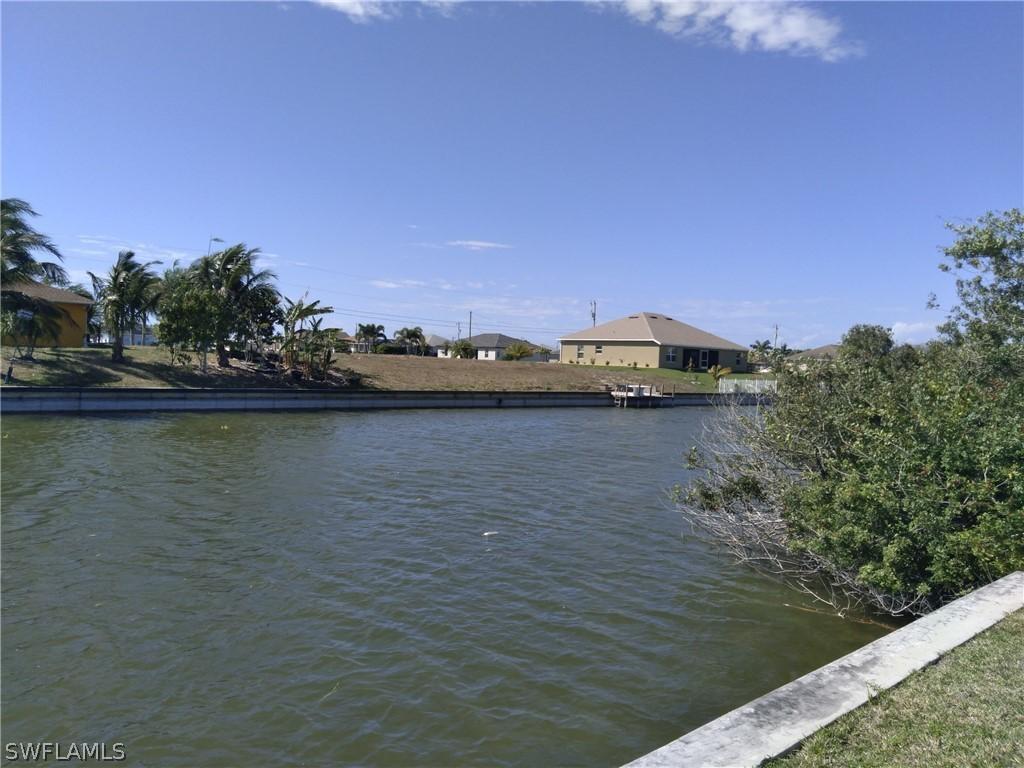 909 NW 3rd Pl., Cape Coral, FL 33993