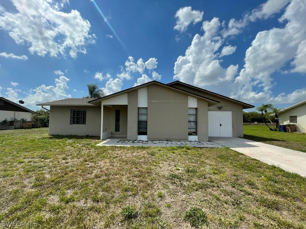 1531 Medford Pl., Lehigh Acres, FL 33936