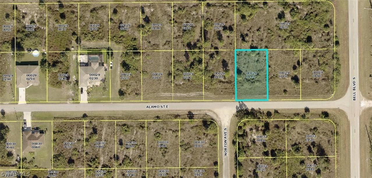 761 Alamo St., Lehigh Acres, FL 33974