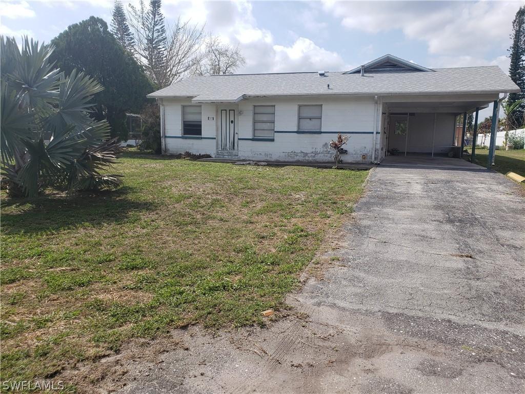 211 Purdue St., Lehigh Acres, FL 33936