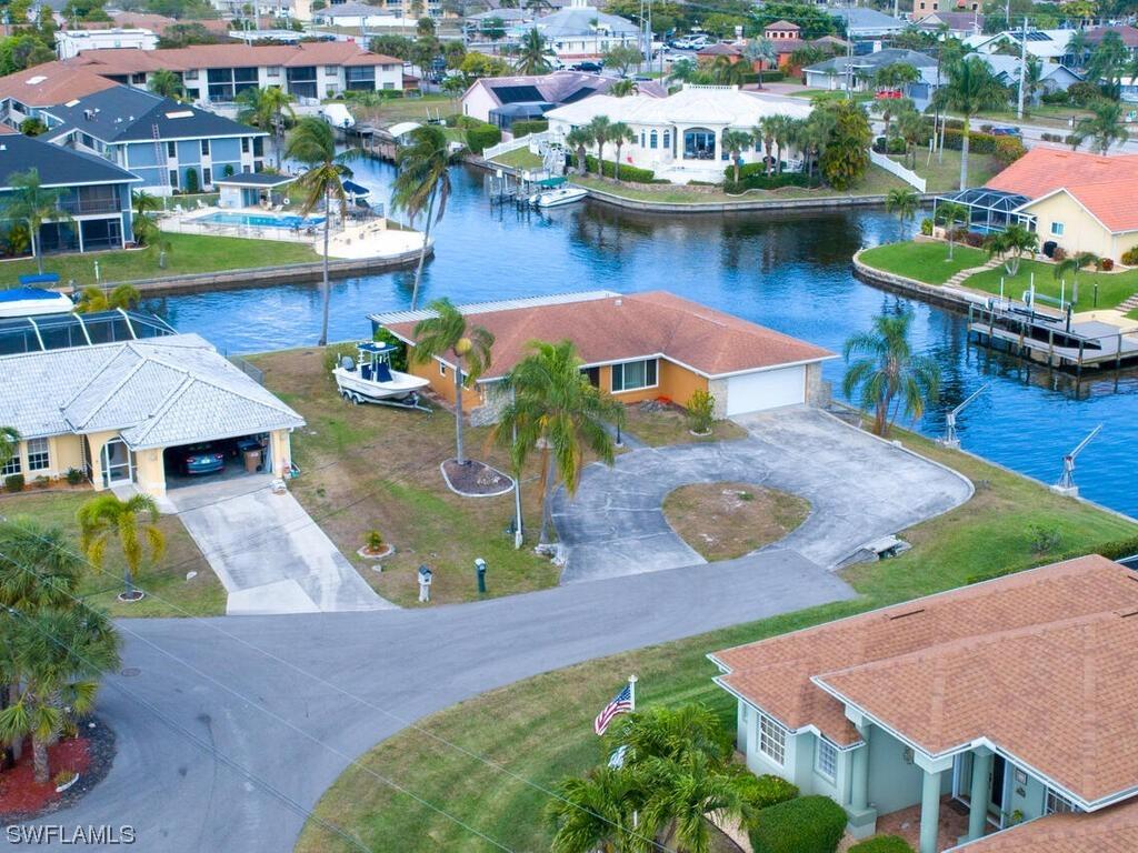 4905 SW 8th Pl., Cape Coral, FL 33914