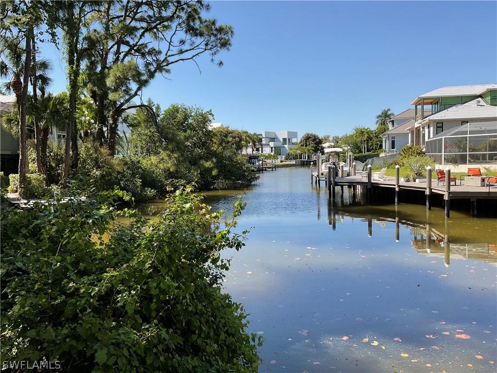 5037 Starfish Ave., Naples, FL 34103