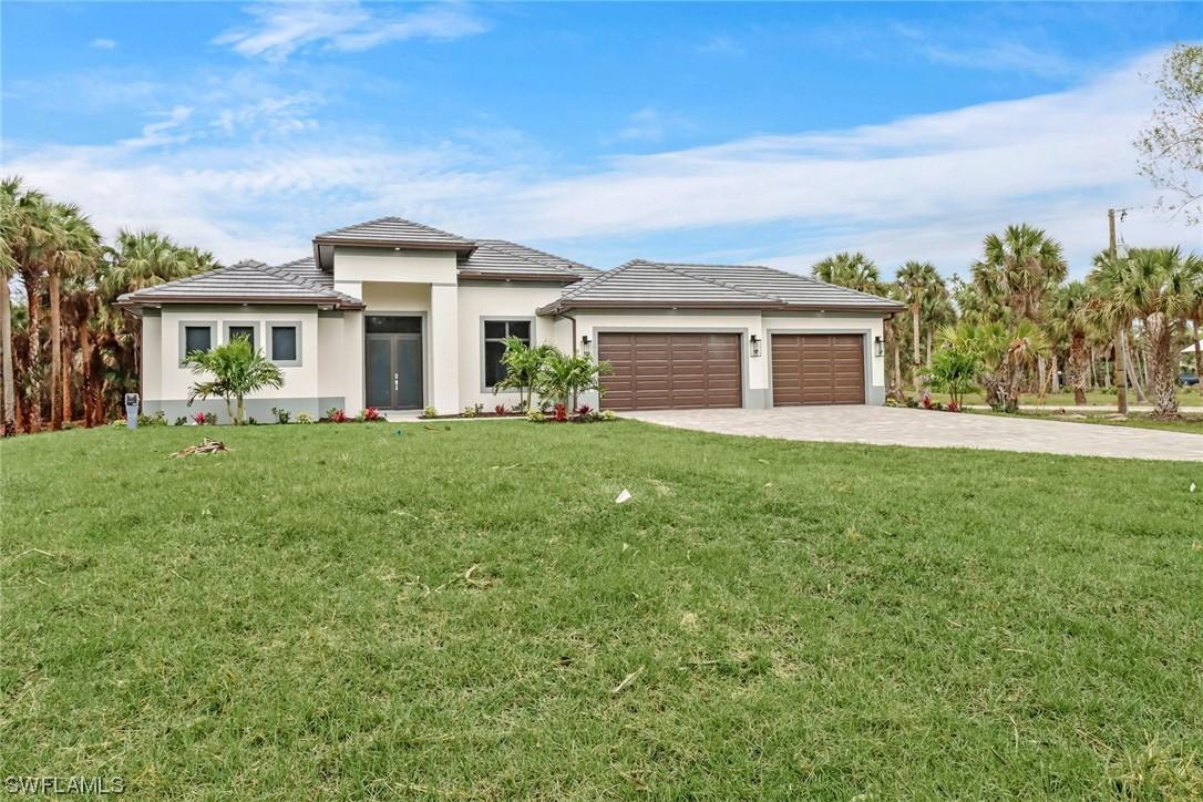 125 11th St., Naples, FL 34120