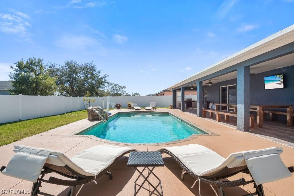 2505 NW 20th Ave., Cape Coral, FL 33993