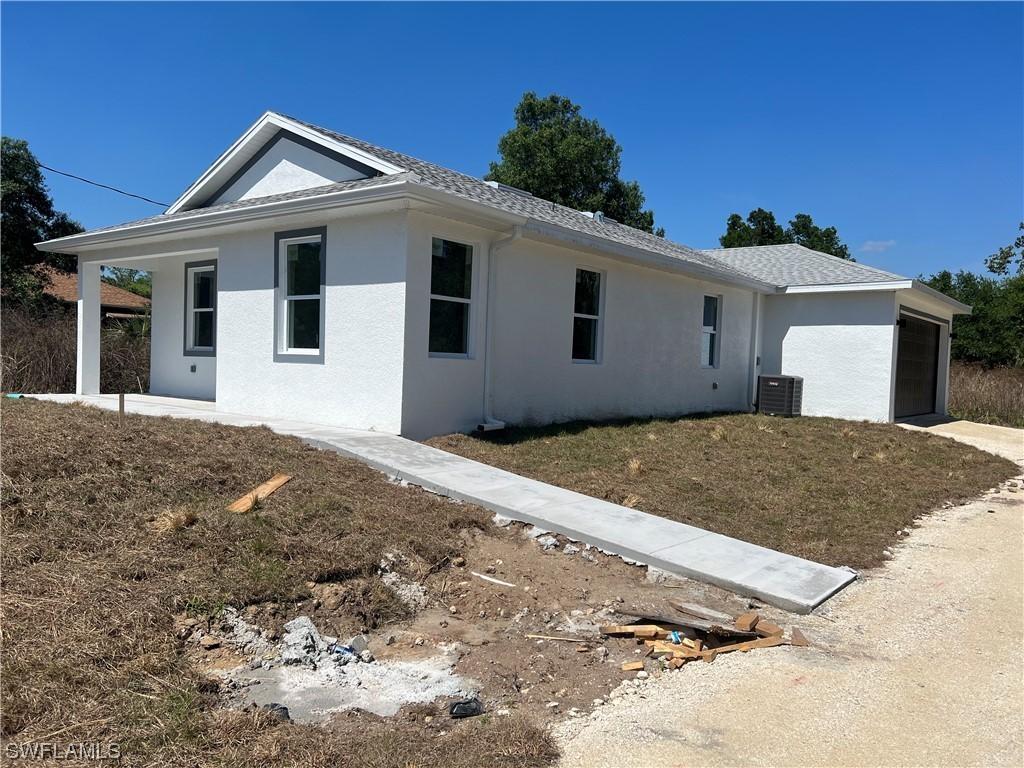 4221 32nd Ave., Naples, FL 34117