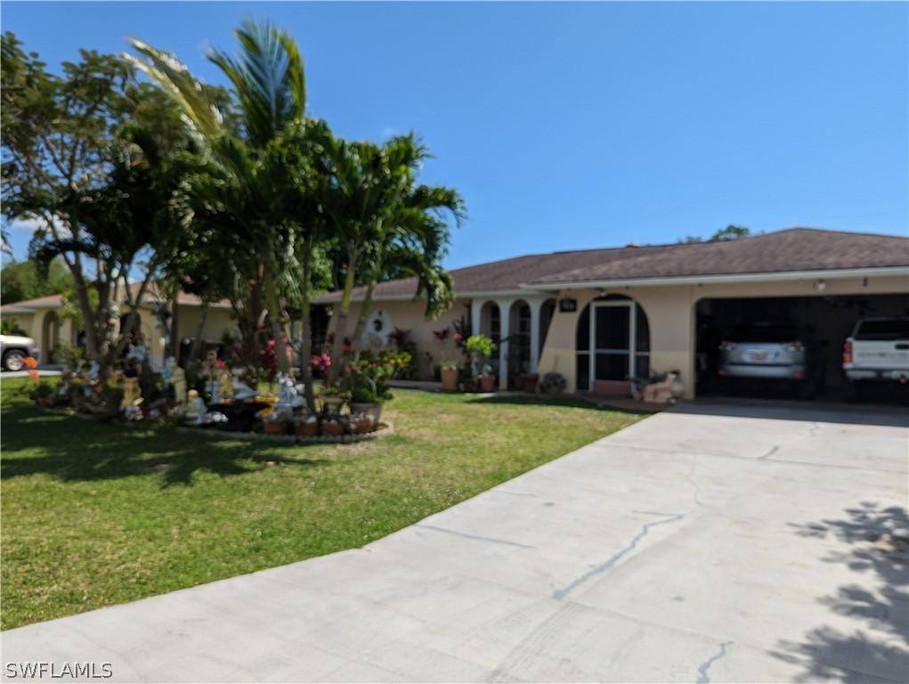 922 SE 26th Ter., Cape Coral, FL 33904