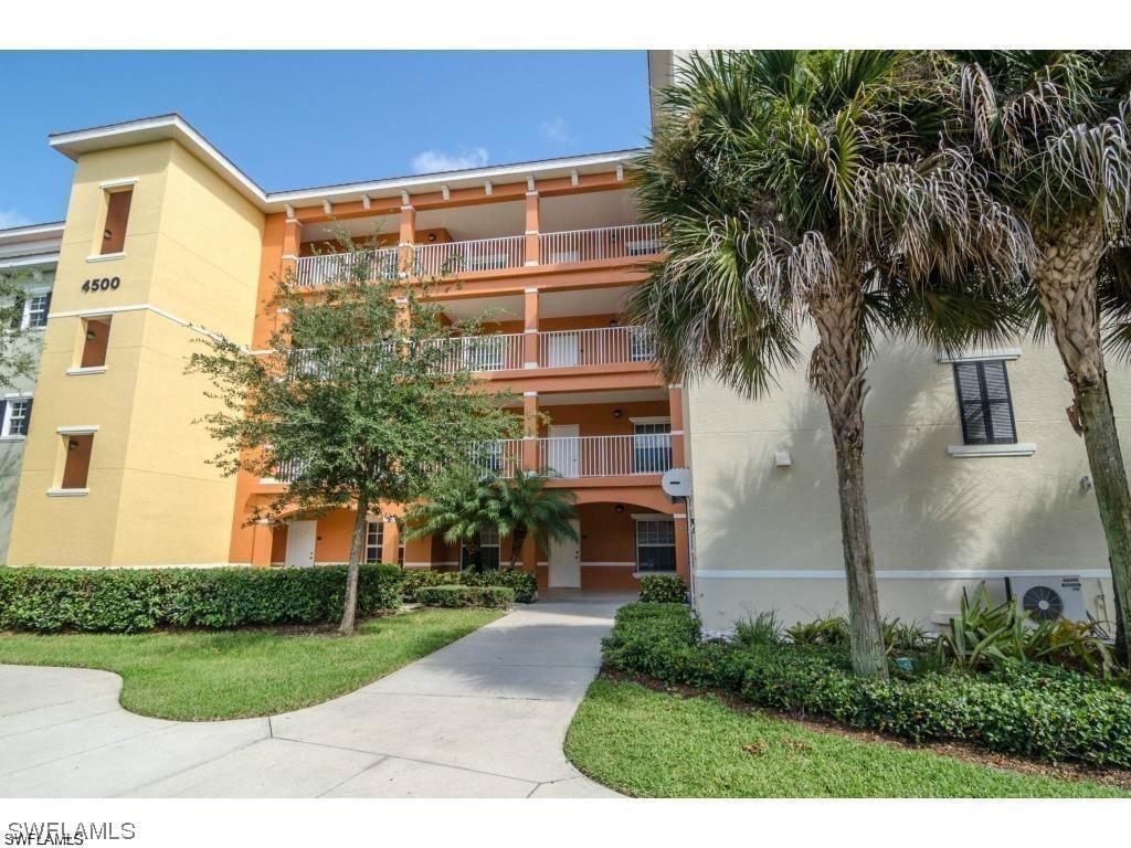 4500 Botanical Pl. #303, Naples, FL 34112