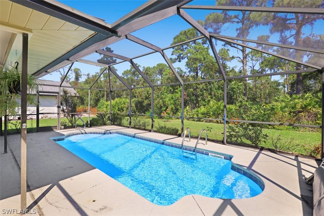 2207 SW 38th Ter., Cape Coral, FL 33914