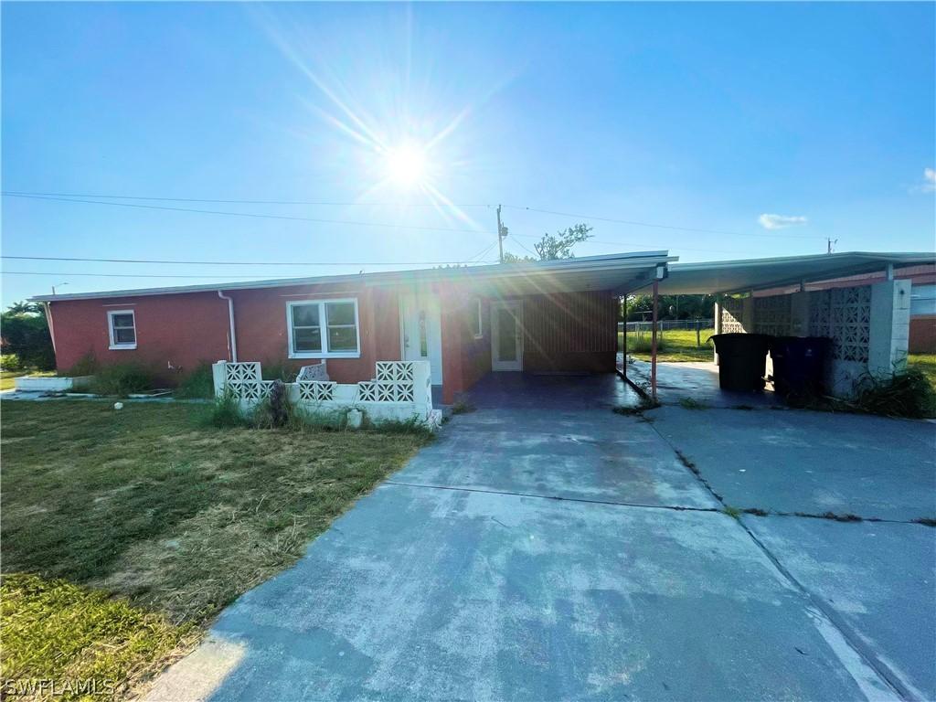 109 Alabama Rd., Lehigh Acres, FL 33936