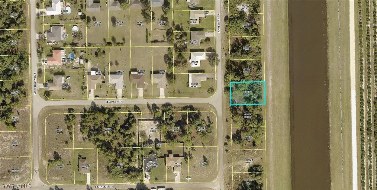 913 Naples Ave., Lehigh Acres, FL 33974