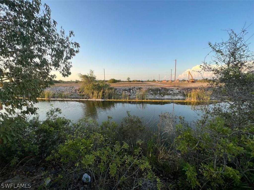 907 NW 24th Ter., Cape Coral, FL 33993