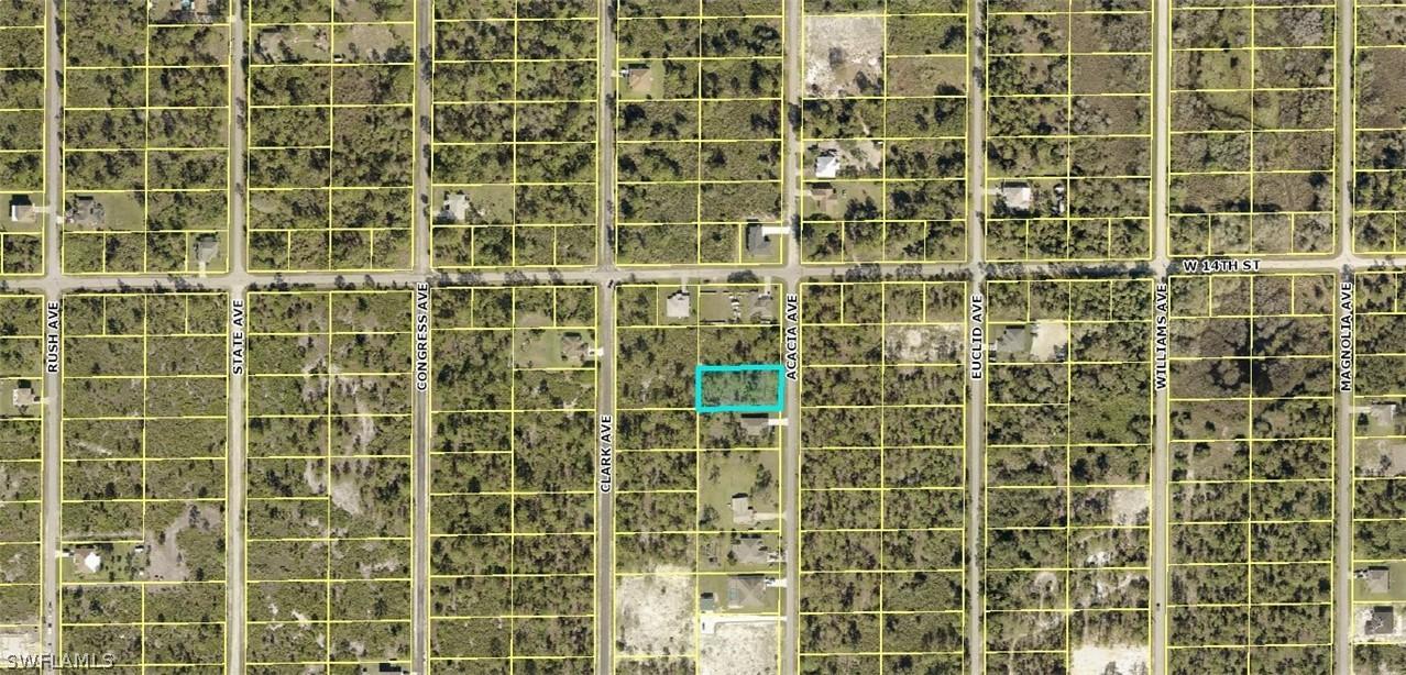 1319 Acacia Ave., Lehigh Acres, FL 33972