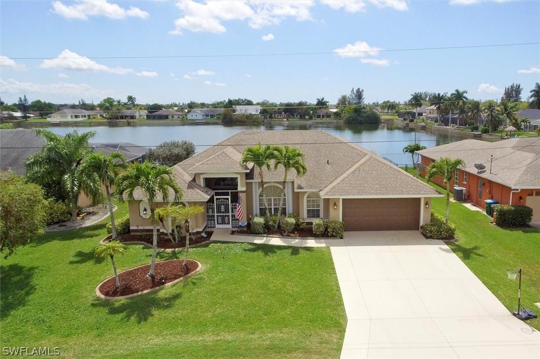 1936 NE 4th Ter., Cape Coral, FL 33909