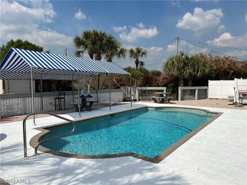 409 Edison Ave., Lehigh Acres, FL 33972