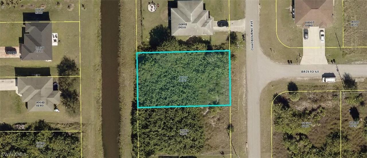 1033 Chadbourne Ave., Lehigh Acres, FL 33971