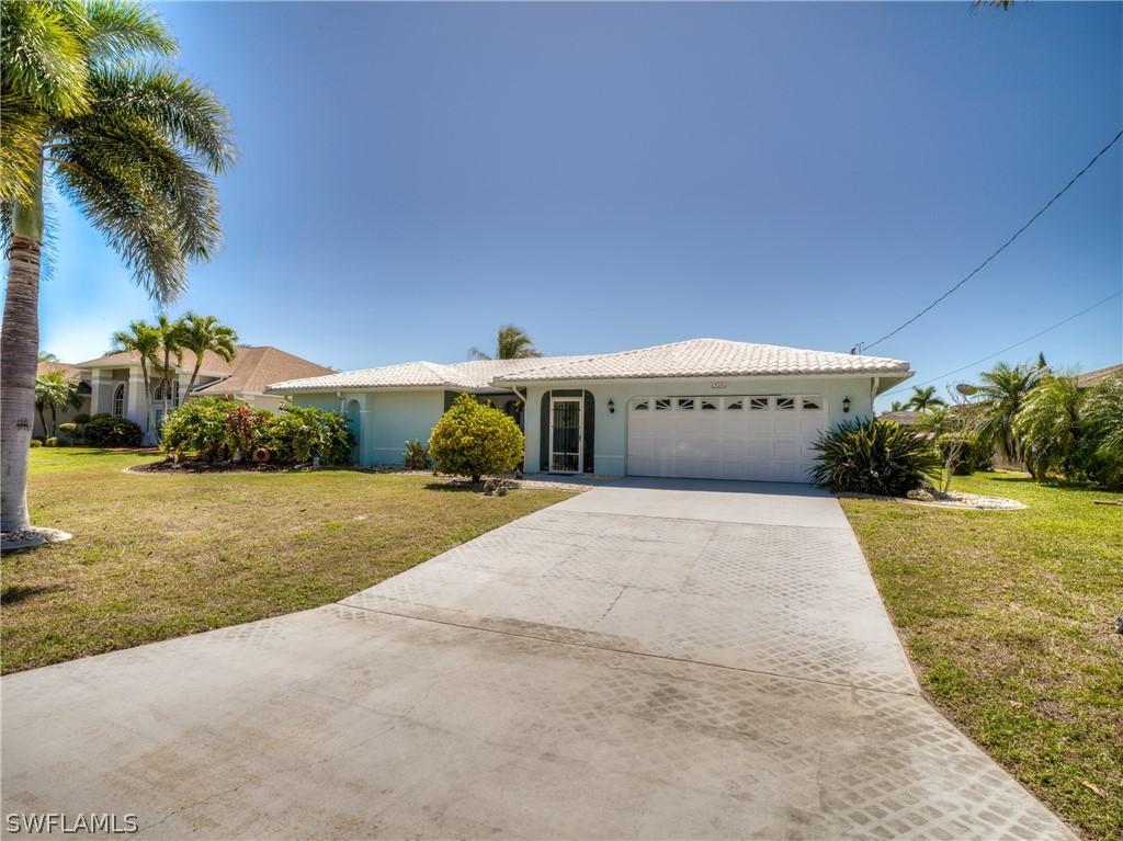 924 SE 16th Ter., Cape Coral, FL 33990