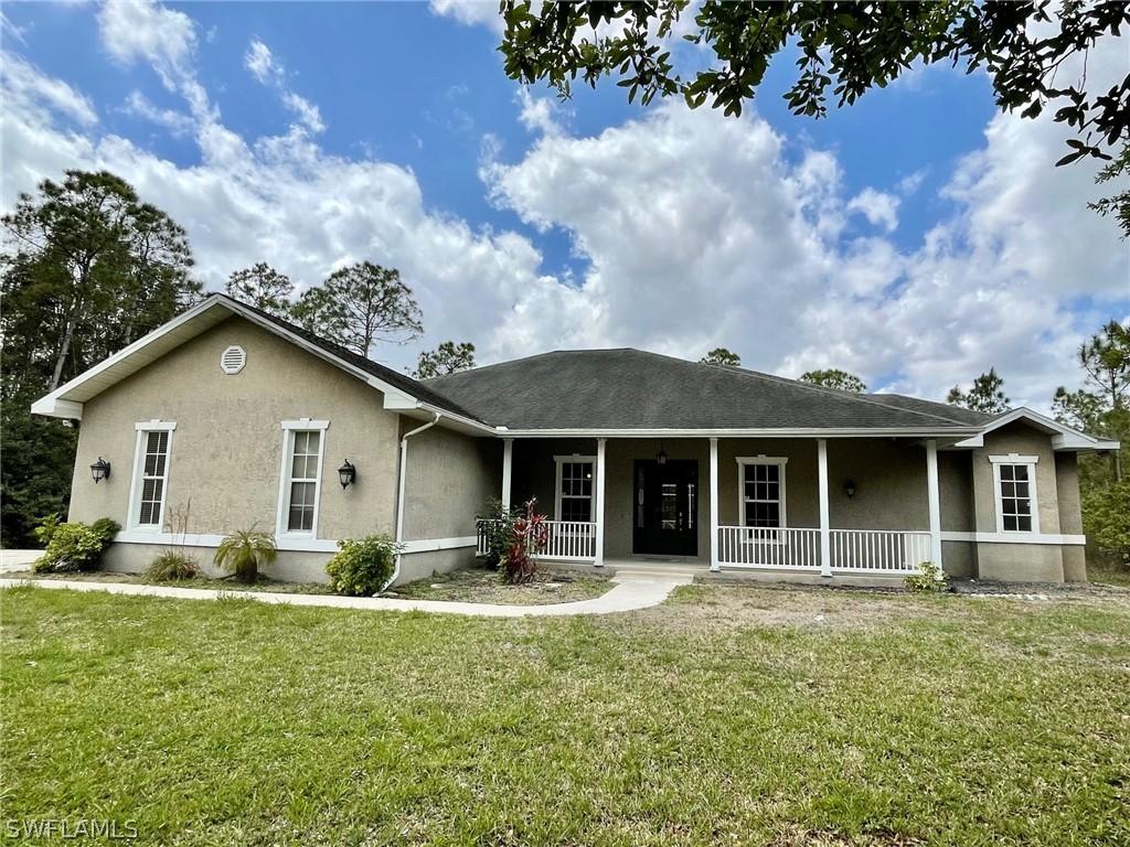 903 Henry Ave., Lehigh Acres, FL 33972