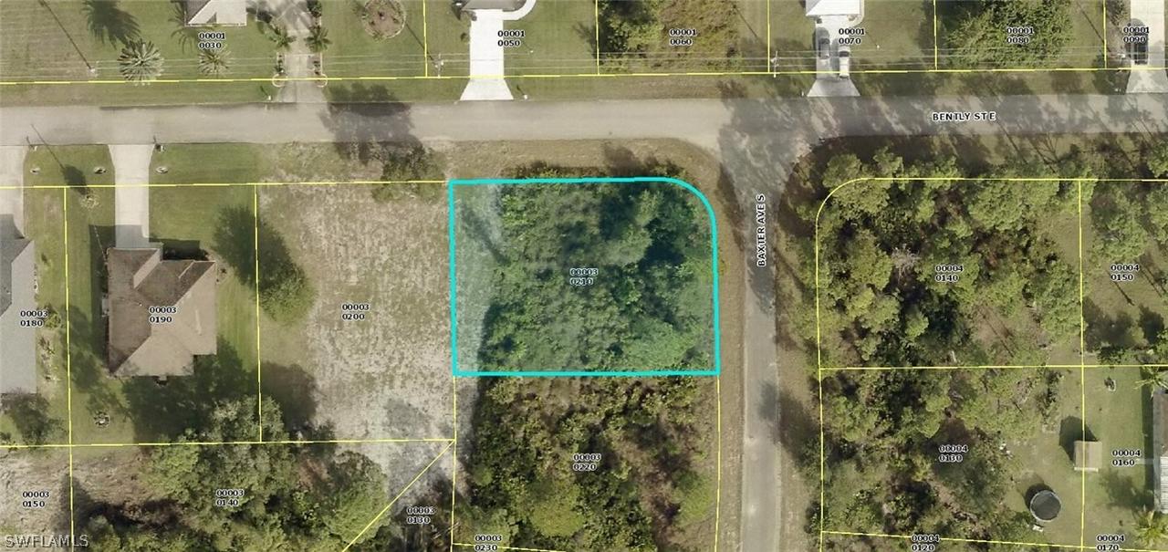 706 Baxter Ave., Lehigh Acres, FL 33974
