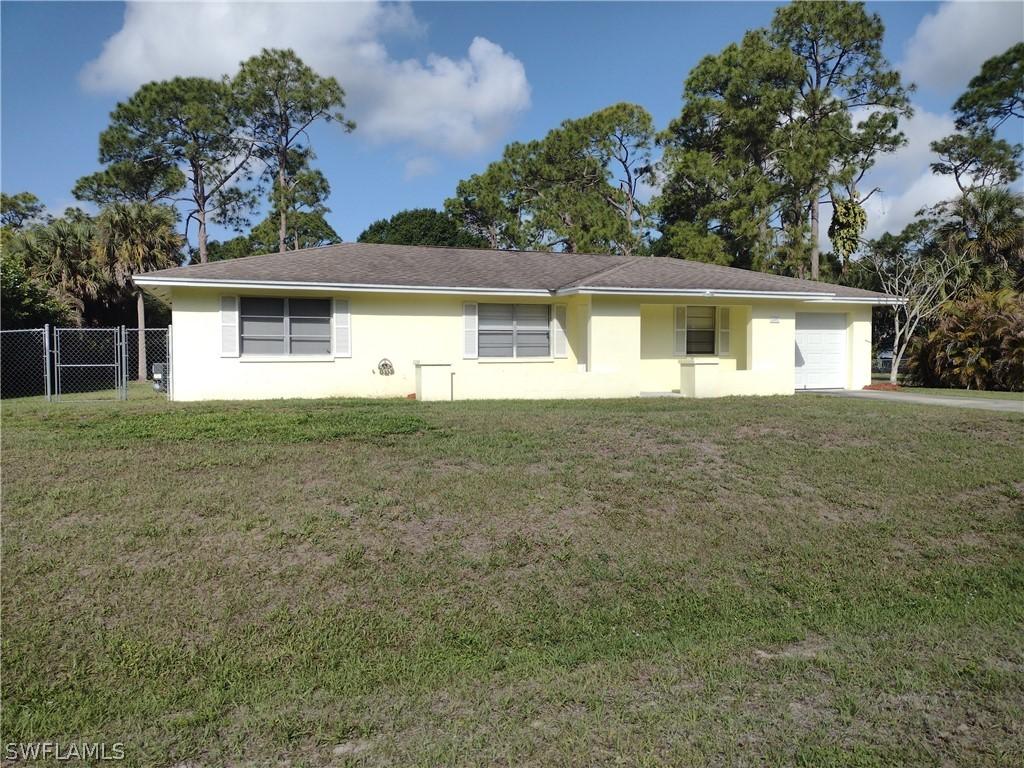 109 Robert Ave., Lehigh Acres, FL 33936