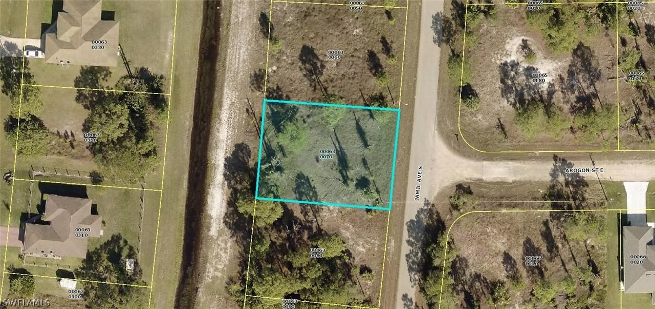 1048 Jamil Ave., Lehigh Acres, FL 33974