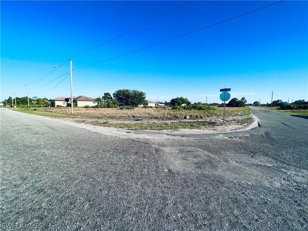 2713 17th St., Lehigh Acres, FL 33976