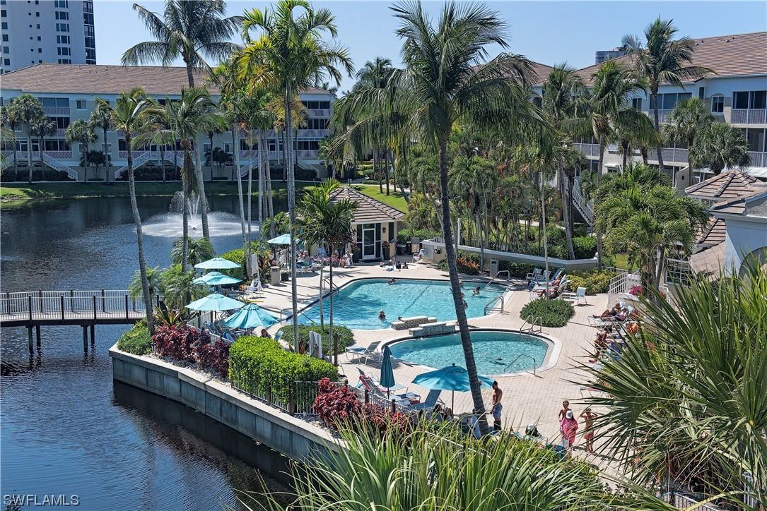 7686 Pebble Creek Cir. #9-302, Naples, FL 34108