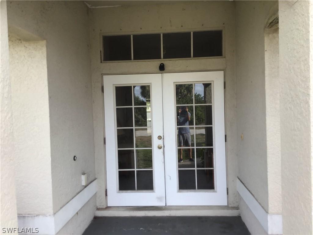 1106 NW 19th Ter., Cape Coral, FL 33993