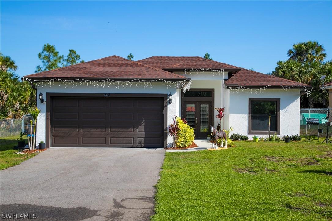 4671 22nd Ave., Naples, FL 34117