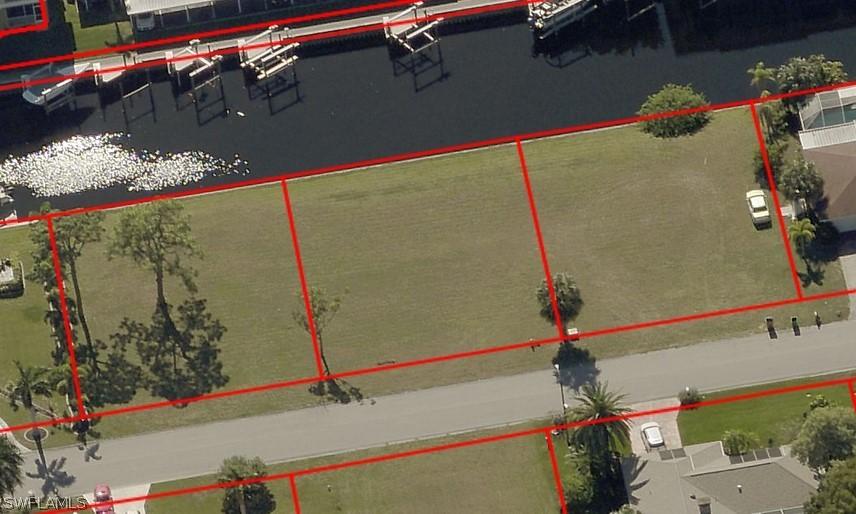 2004 Ottersrest Ln., Cape Coral, FL 33990