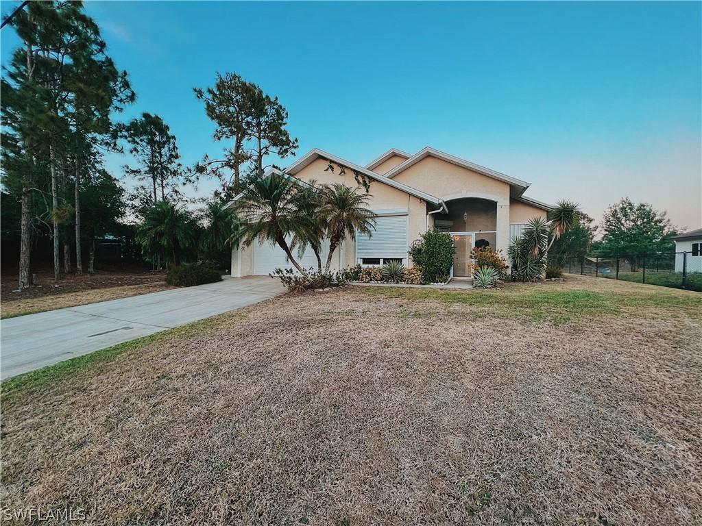 727 Troy Ave., Lehigh Acres, FL 33974