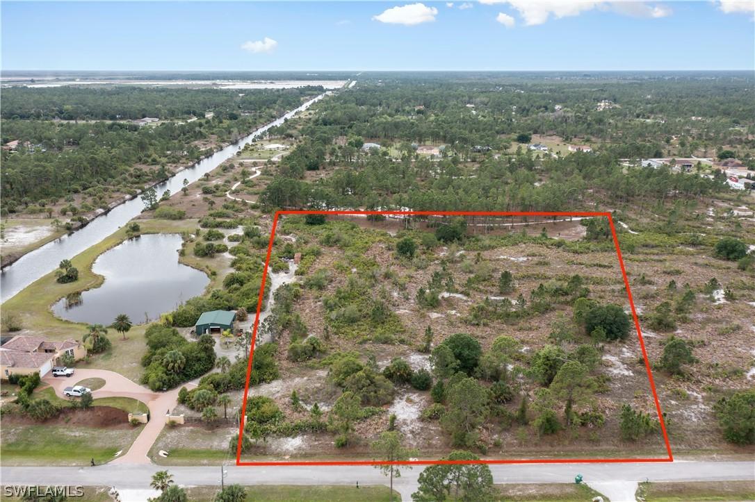 52nd Ave., Naples, FL 34120