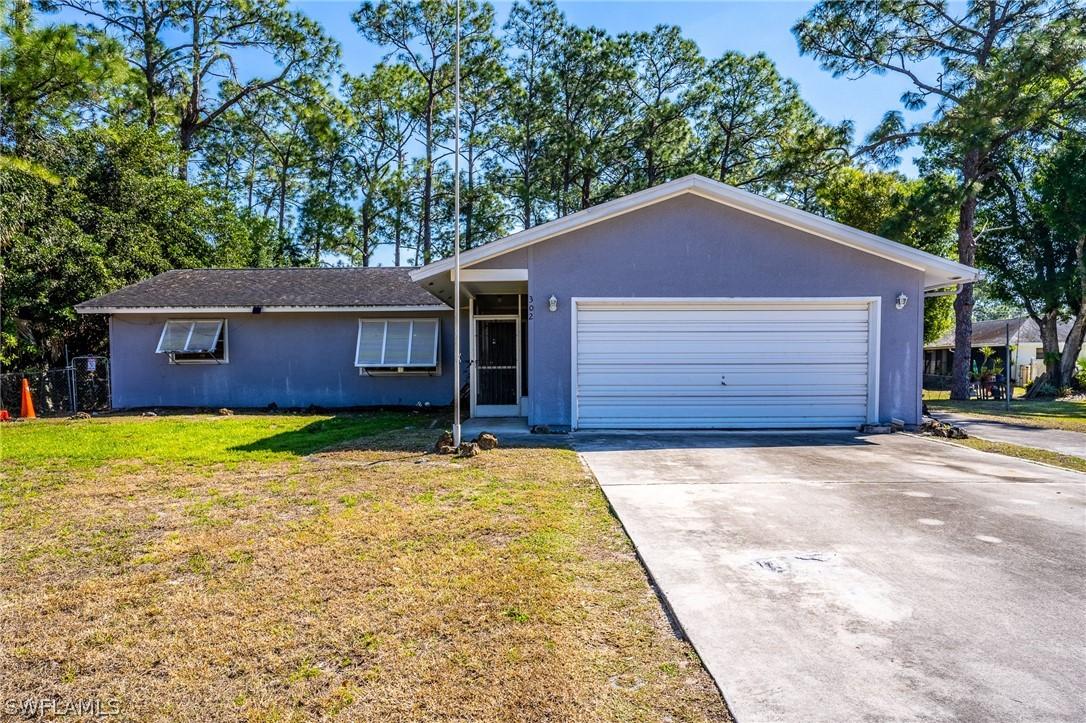 302 Mcarthur Ave., Lehigh Acres, FL 33936
