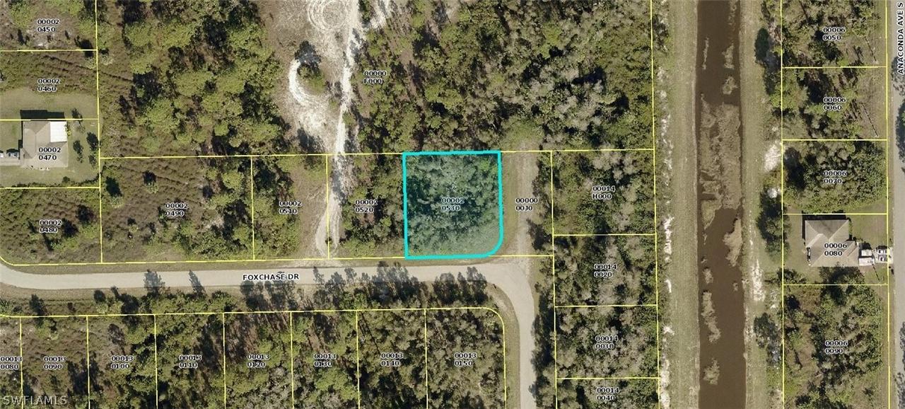671 Foxchase Dr., Lehigh Acres, FL 33974