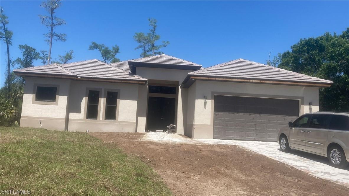 2207 10th Ave., Naples, FL 34120