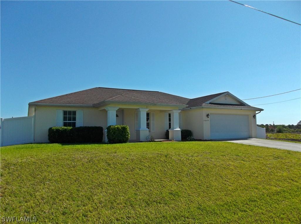 2008 Crawford Ave., Lehigh Acres, FL 33971