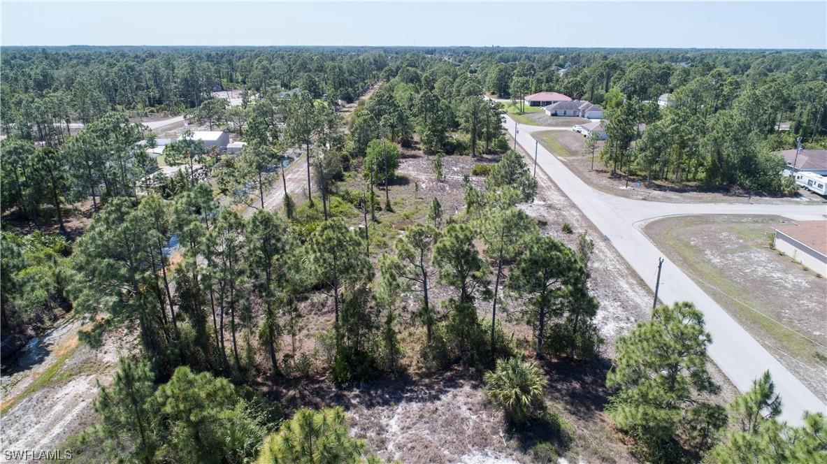 658 Raintree St., Lehigh Acres, FL 33974