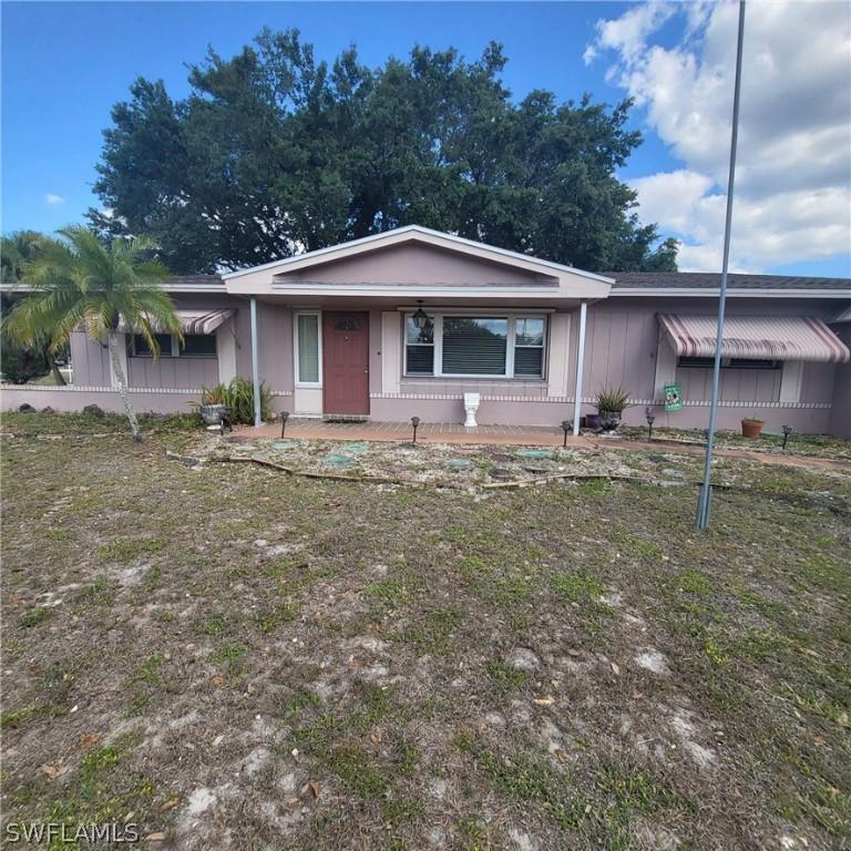 212 Punta Alta Ct., Lehigh Acres, FL 33936
