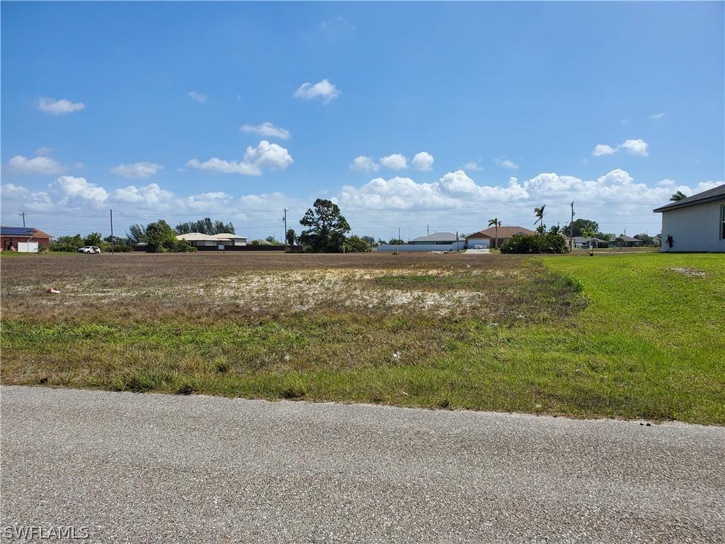2027 NW 8th Pl., Cape Coral, FL 33993