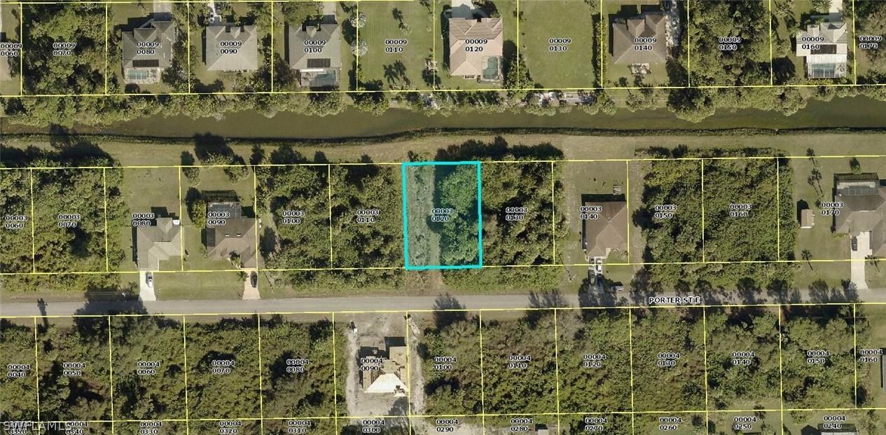 823 Porter St., Lehigh Acres, FL 33974