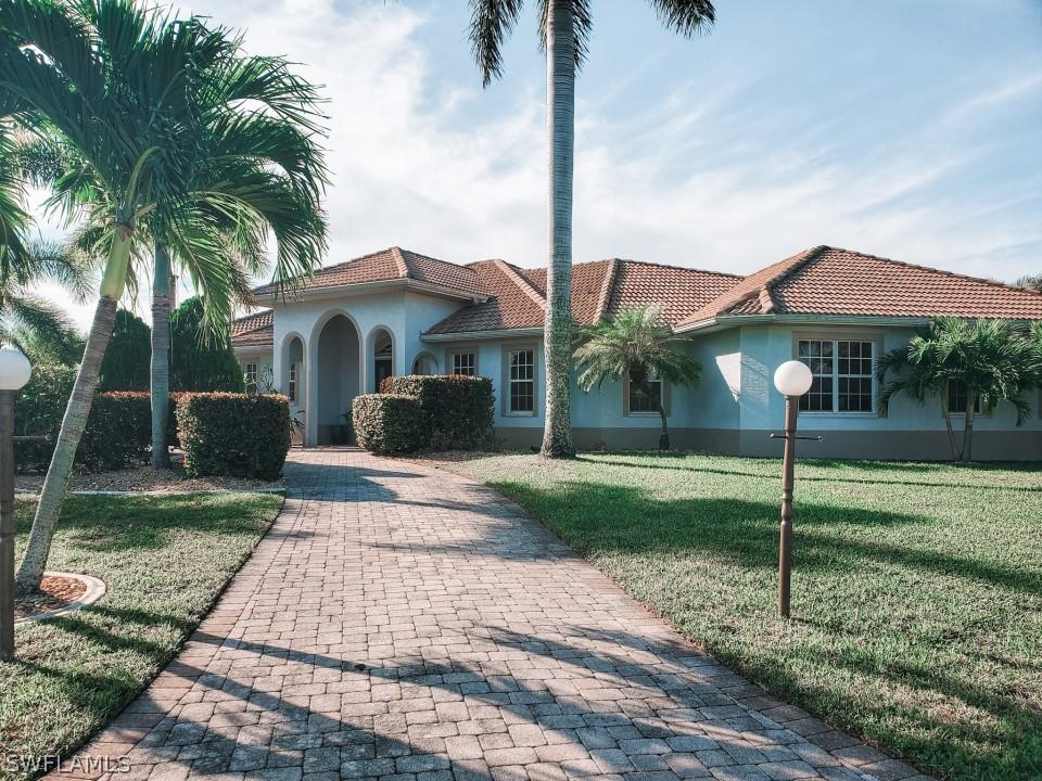 1108 NW 40th Pl., Cape Coral, FL 33993